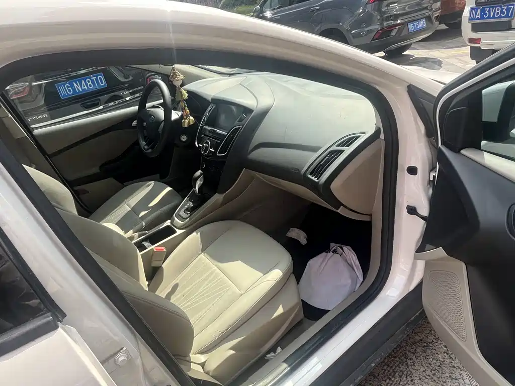 Ford Focus — миниатюра 4