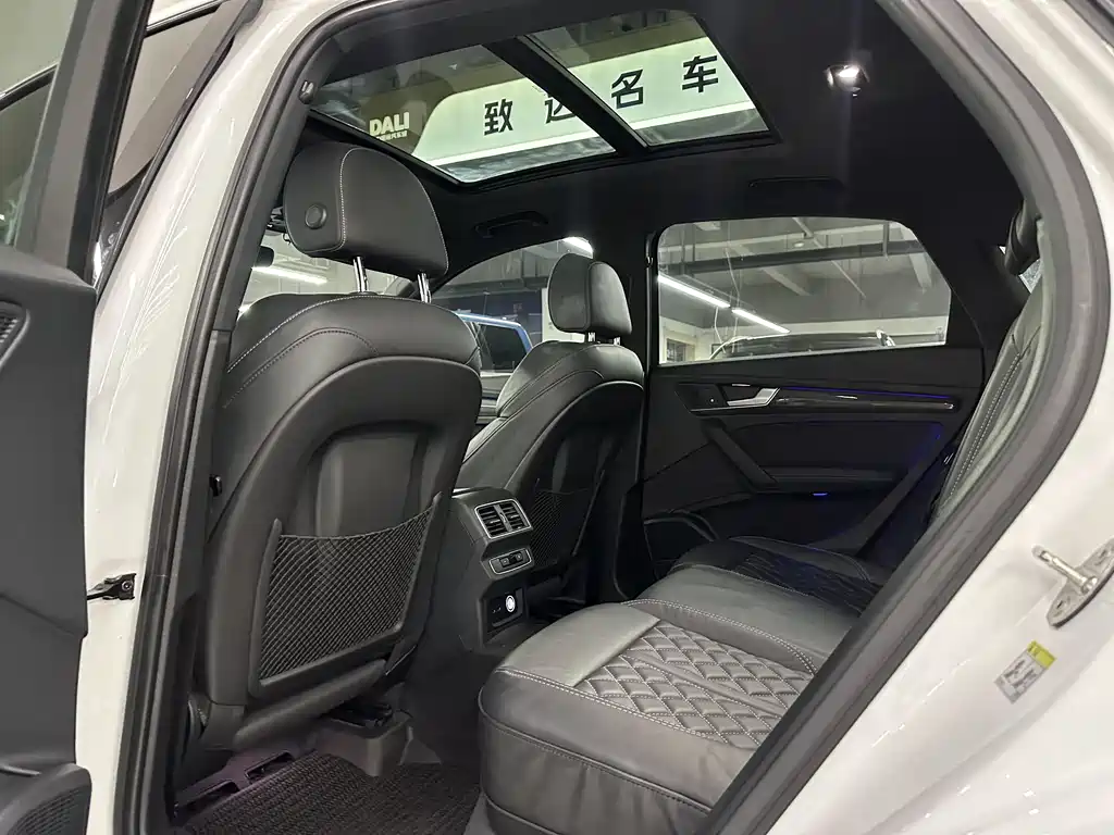 Audi Q5L Sportback 45 TFSI Select Type, фото 9