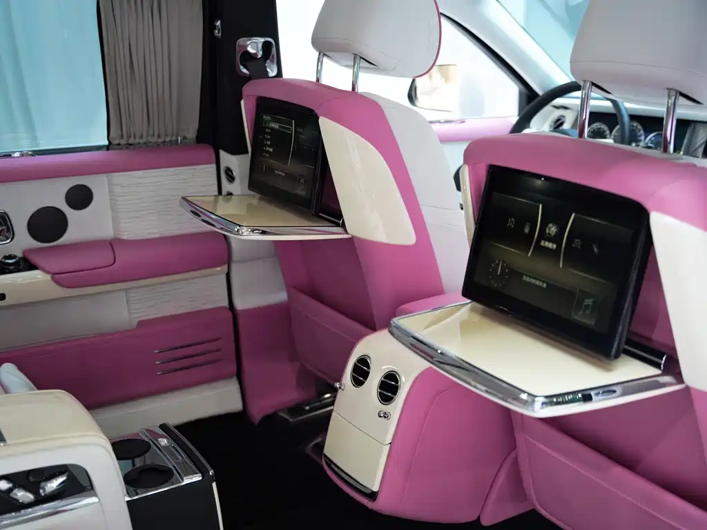 Rolls-Royce Phantom — миниатюра 14