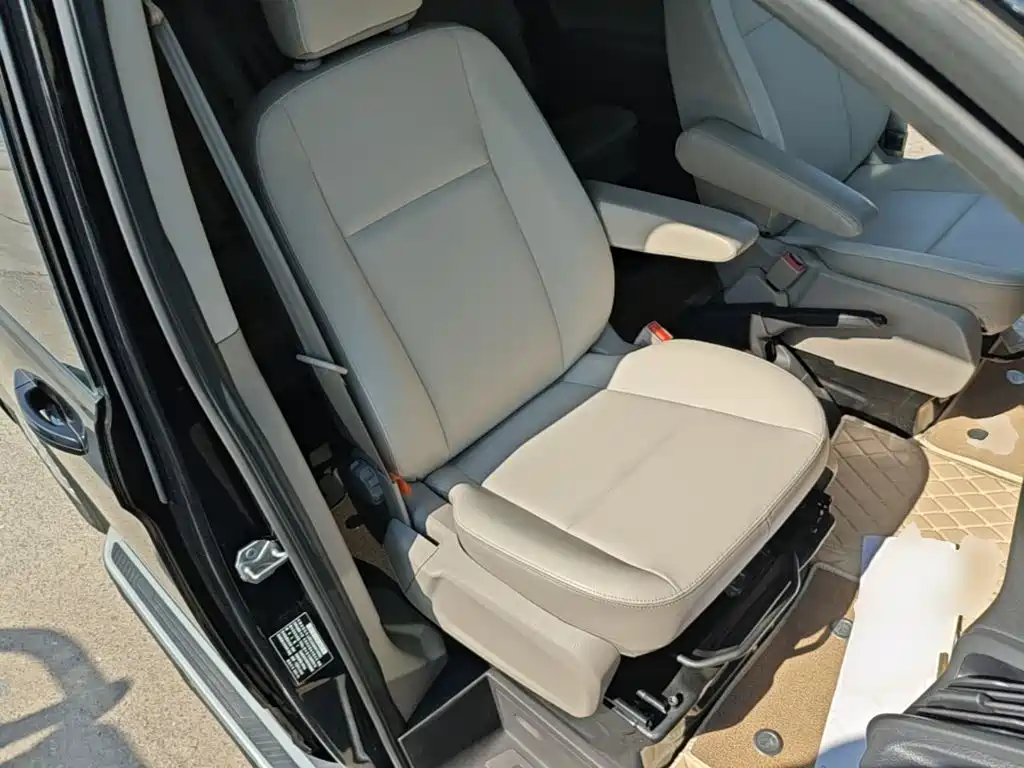 Ford Transit — миниатюра 25