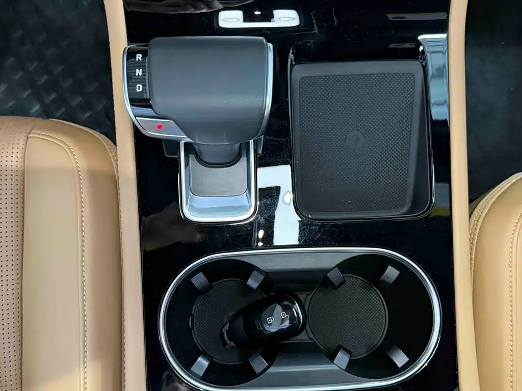 Li Auto Li ONE — миниатюра 10