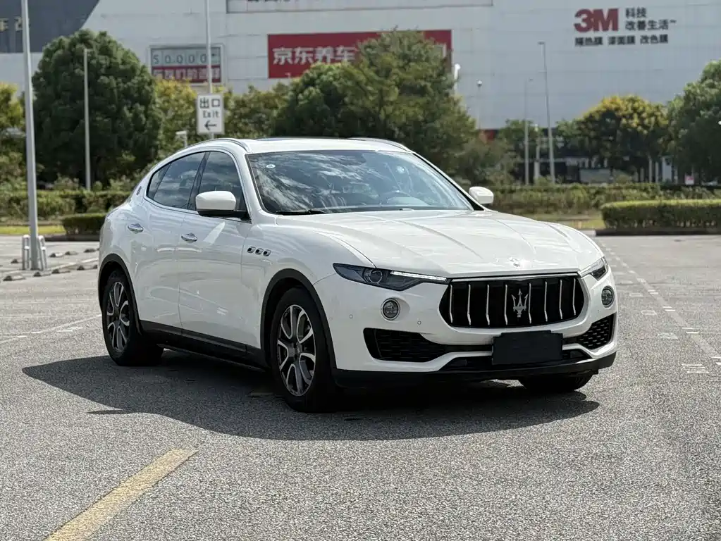 Maserati Levante — миниатюра 3
