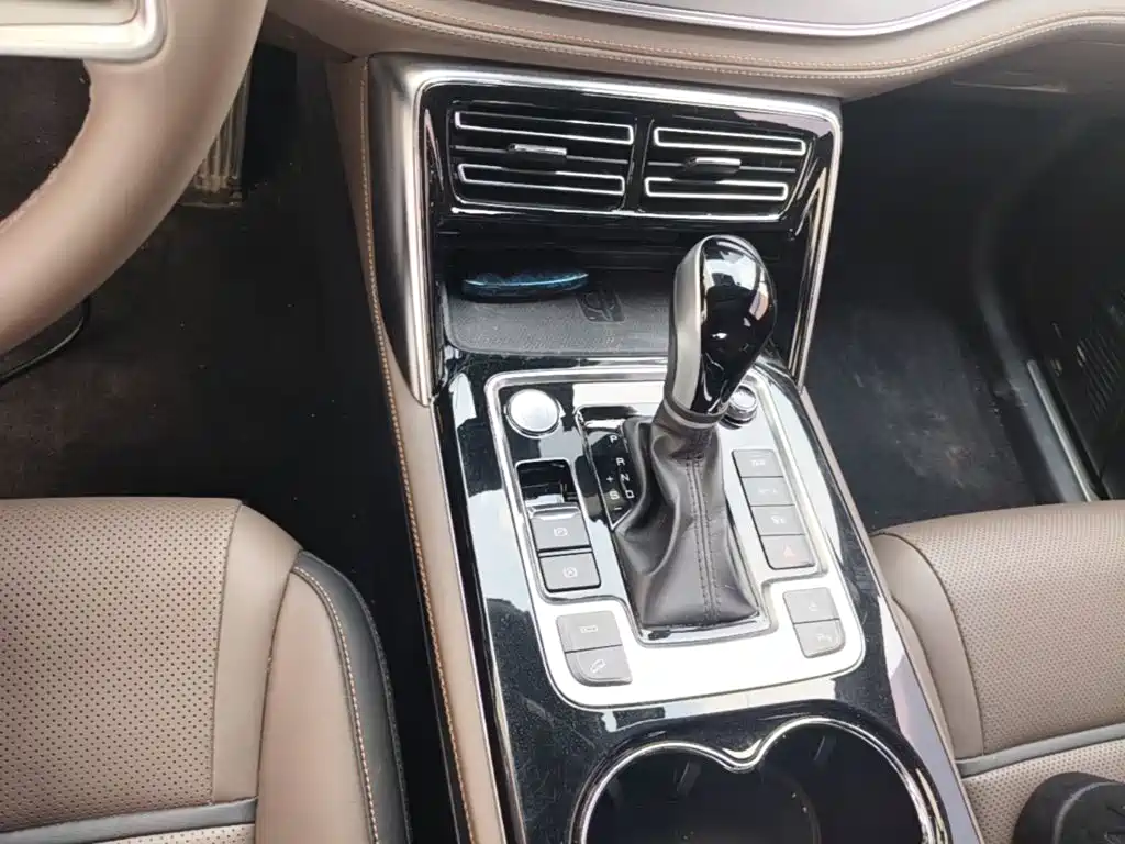 BYD Tang — миниатюра 14