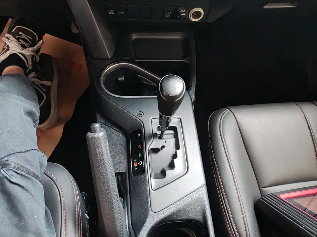 Toyota RAV4 — миниатюра 14
