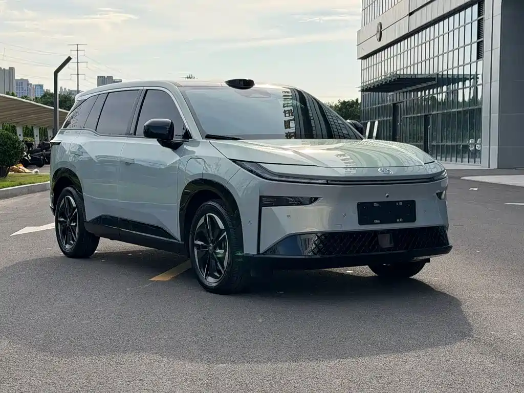 Toyota bZ3X — миниатюра 3