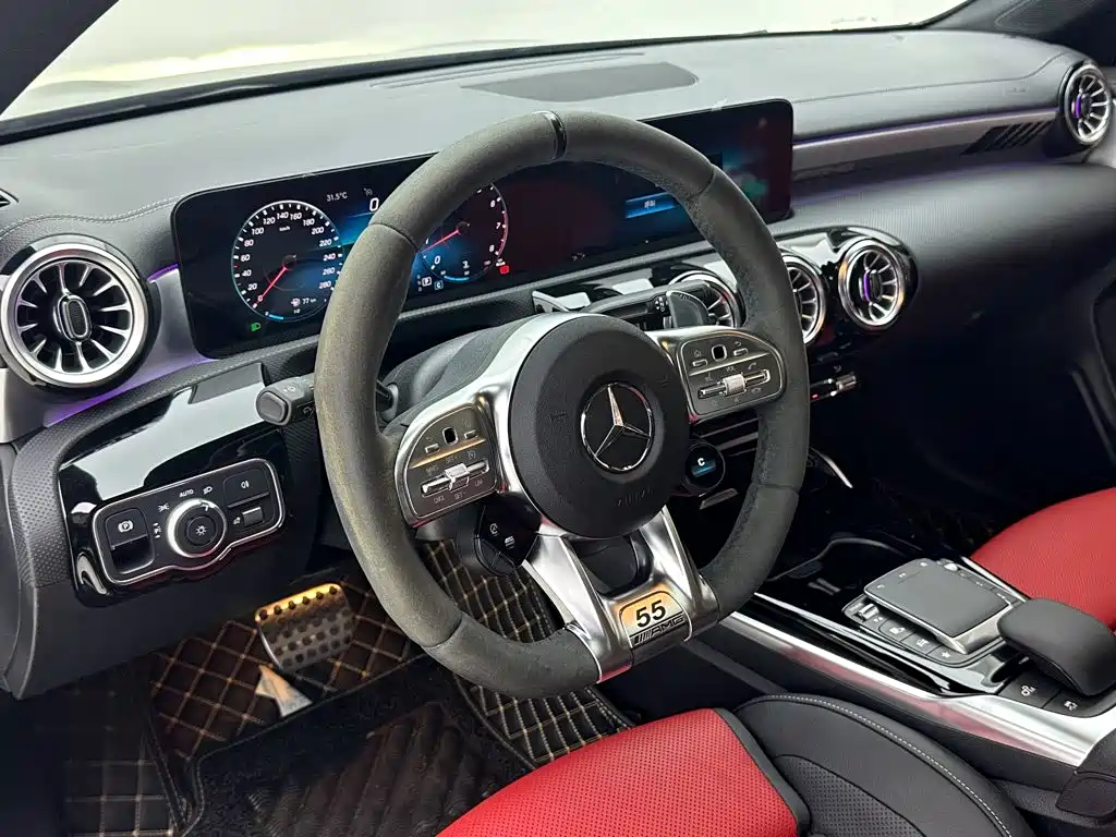Mercedes-Benz CLA AMG — миниатюра 13