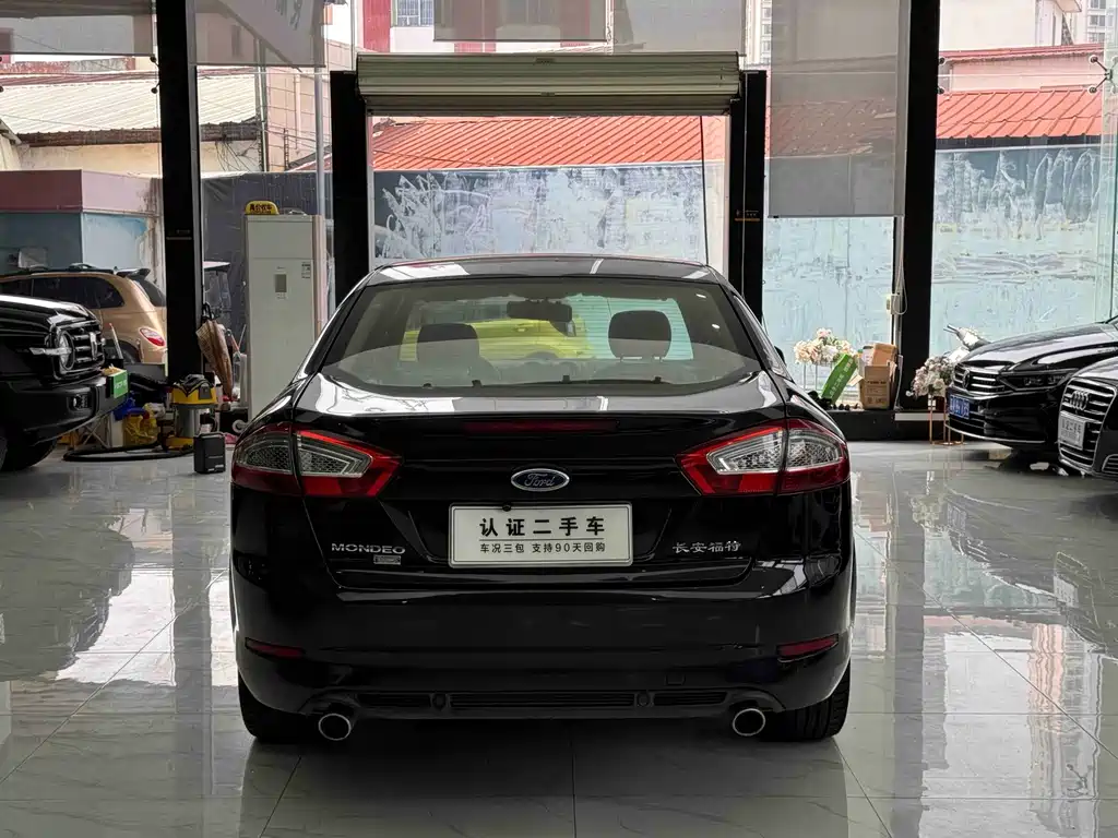 Ford Mondeo — миниатюра 5