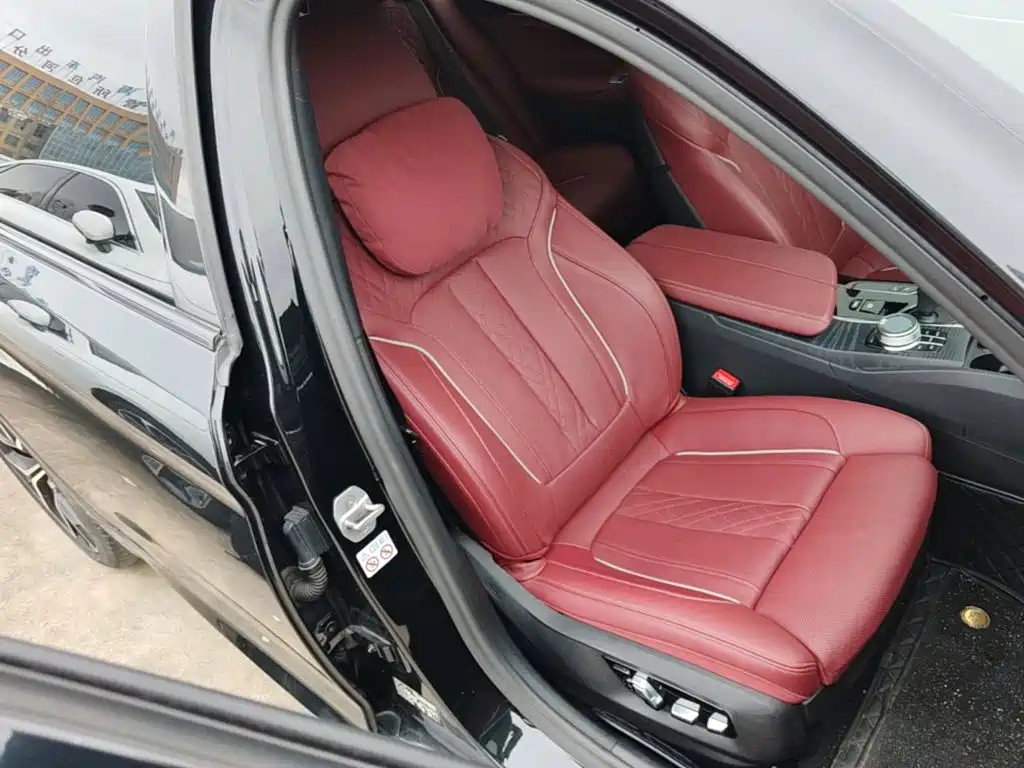 BMW 5 Series — миниатюра 25