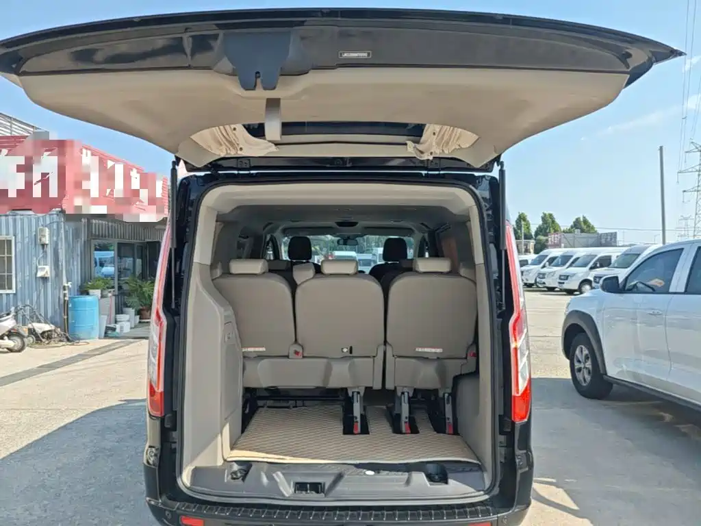 Ford Transit — миниатюра 19