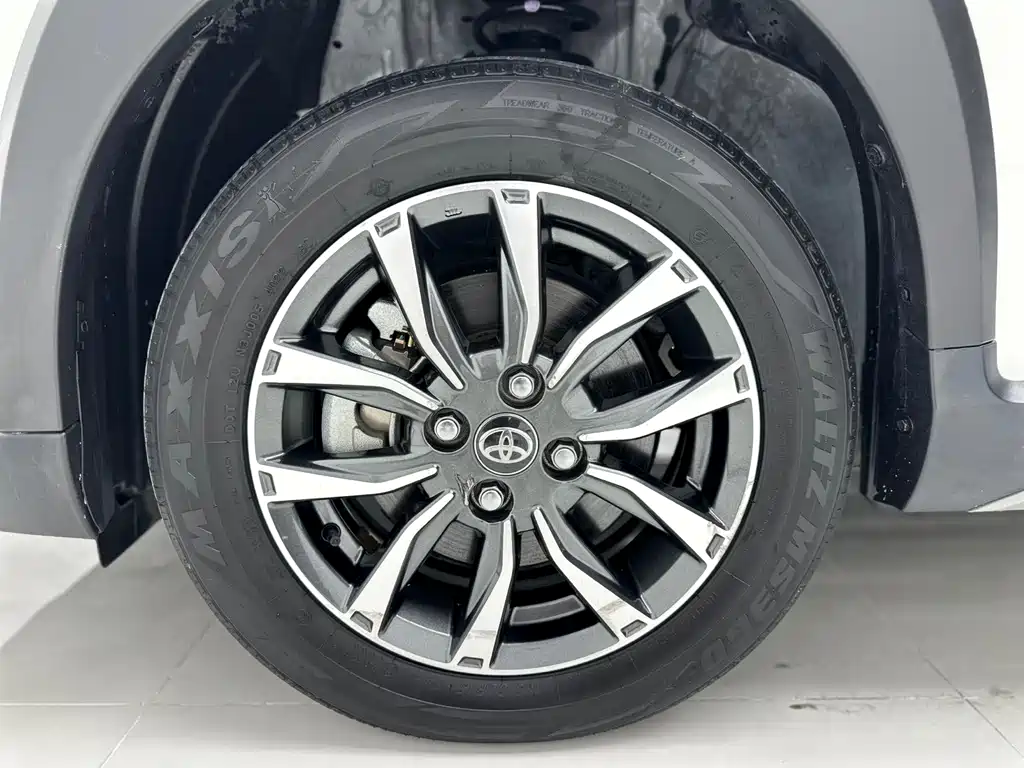 Toyota Yaris L — миниатюра 13