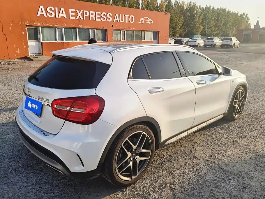 Mercedes-Benz GLA AMG — миниатюра 3