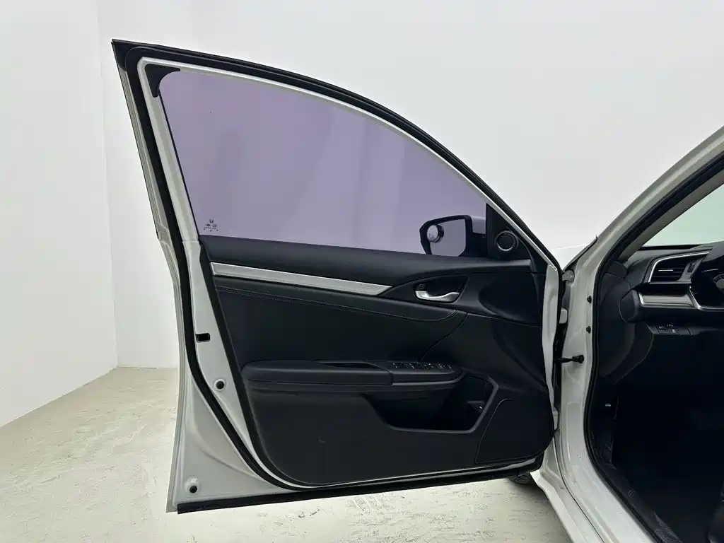 Honda Civic — миниатюра 11