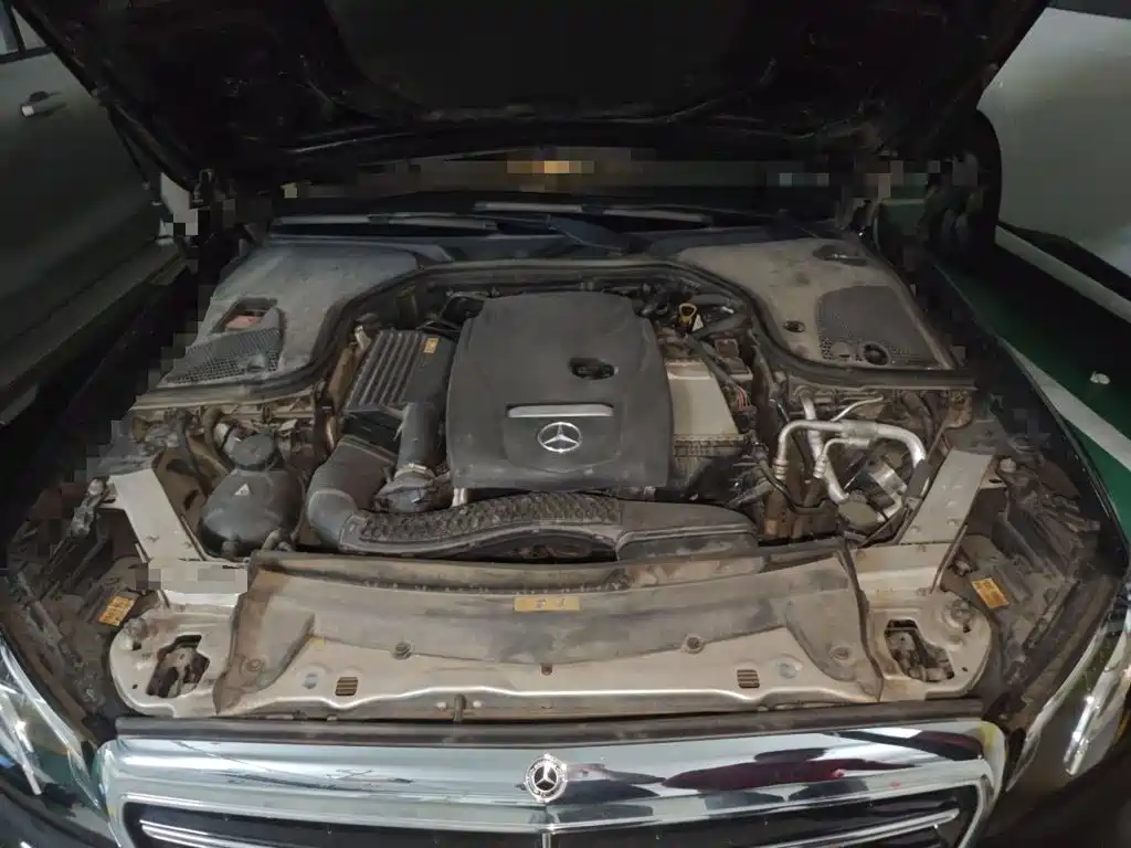 Mercedes-Benz E-Class — миниатюра 21