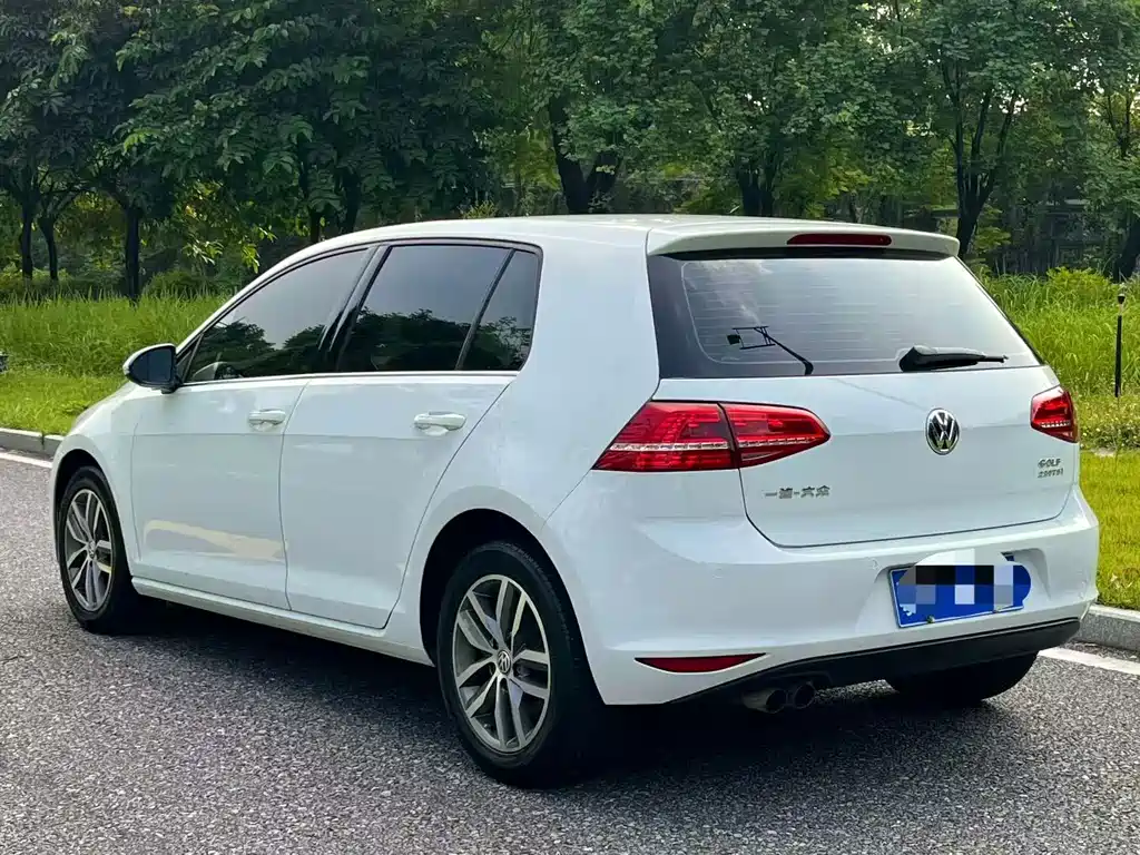 Volkswagen Golf — миниатюра 8
