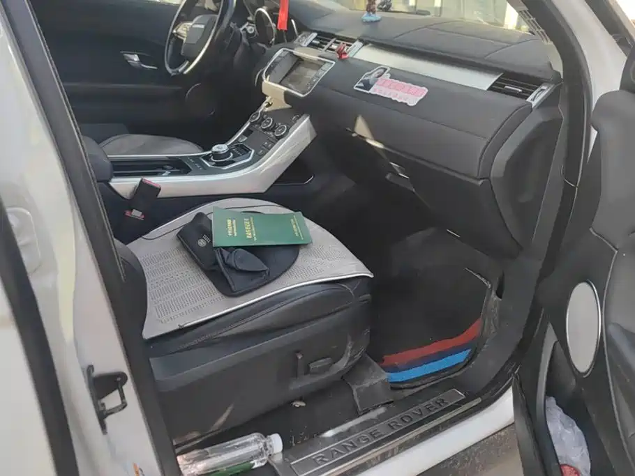 Land Rover Evoque — миниатюра 8