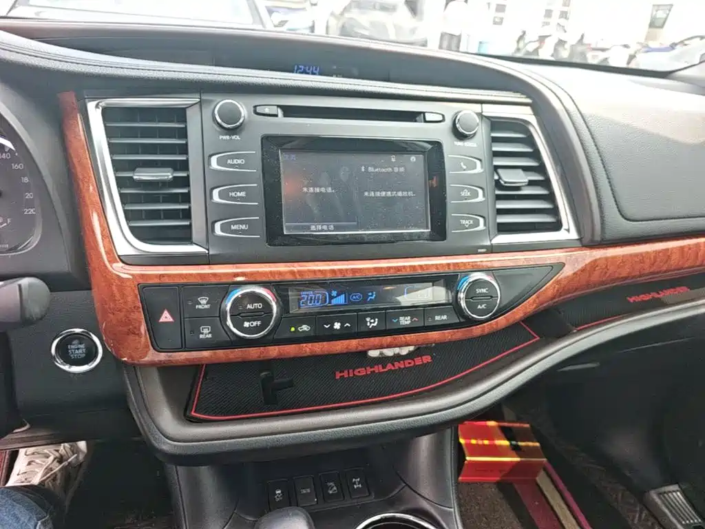 Toyota Highlander — миниатюра 13