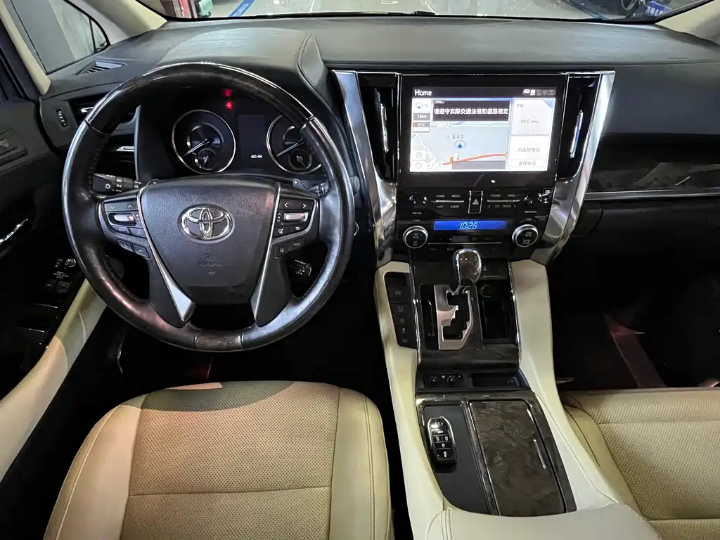 Toyota Vellfire — миниатюра 3
