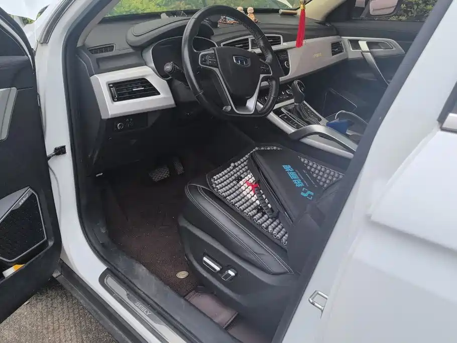 Geely Boyue — миниатюра 9