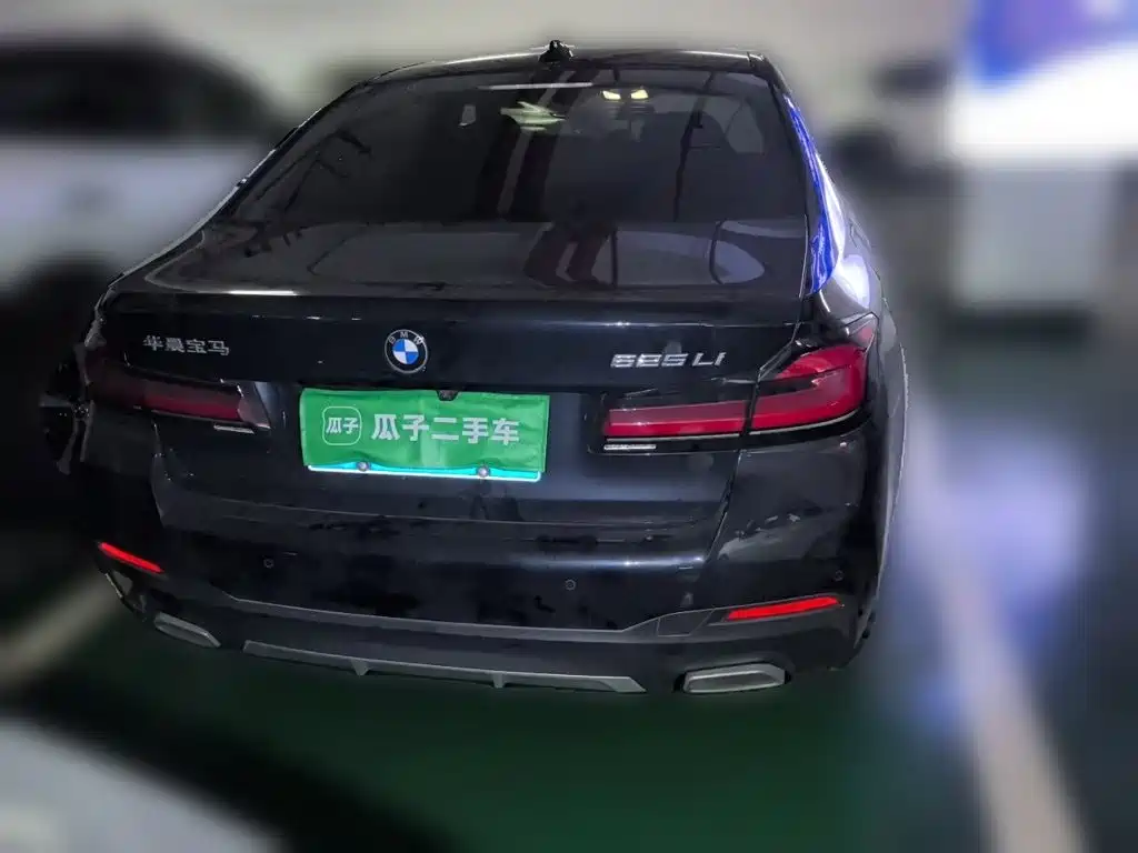 BMW 5 Series — миниатюра 3