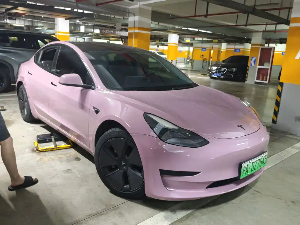 Tesla Model 3 — миниатюра 8