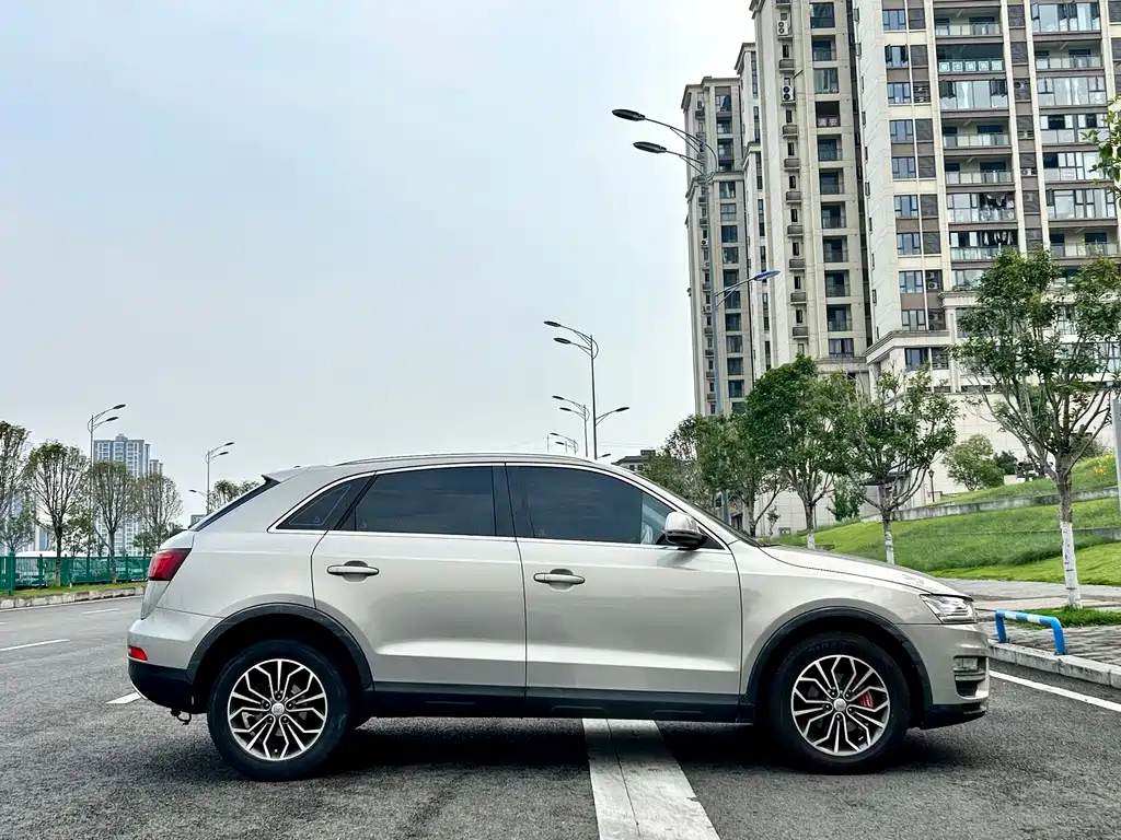 Zotye Zotye SR7 — миниатюра 5