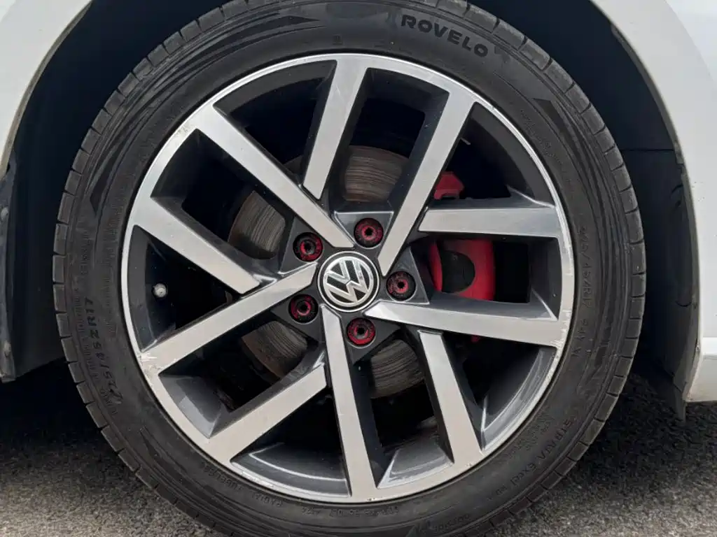 Volkswagen Golf — миниатюра 20