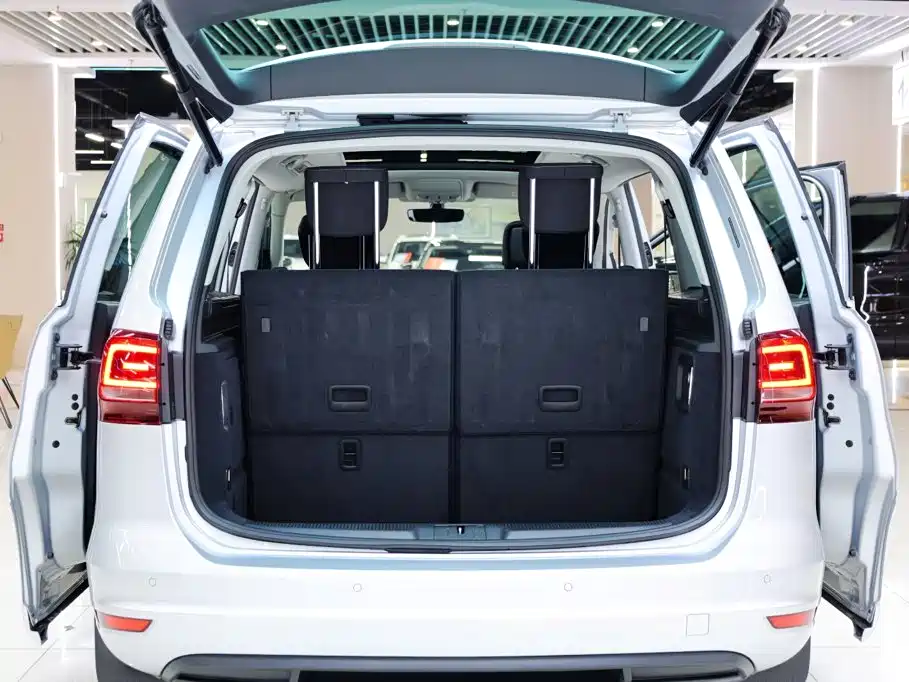 Volkswagen Sharan — миниатюра 34