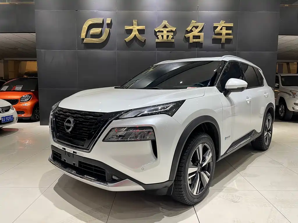 NISSAN QIJUN