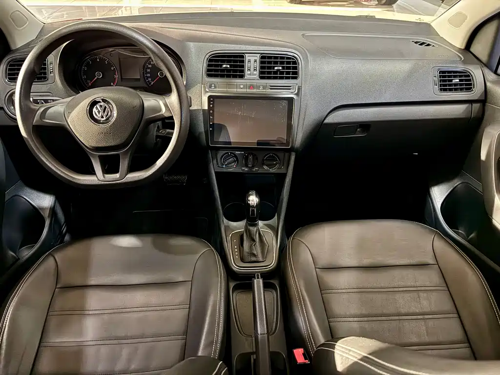 Volkswagen Polo — миниатюра 6
