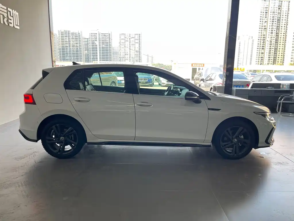 Volkswagen Golf — миниатюра 7