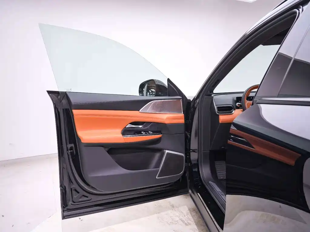 XPeng G9 — миниатюра 20