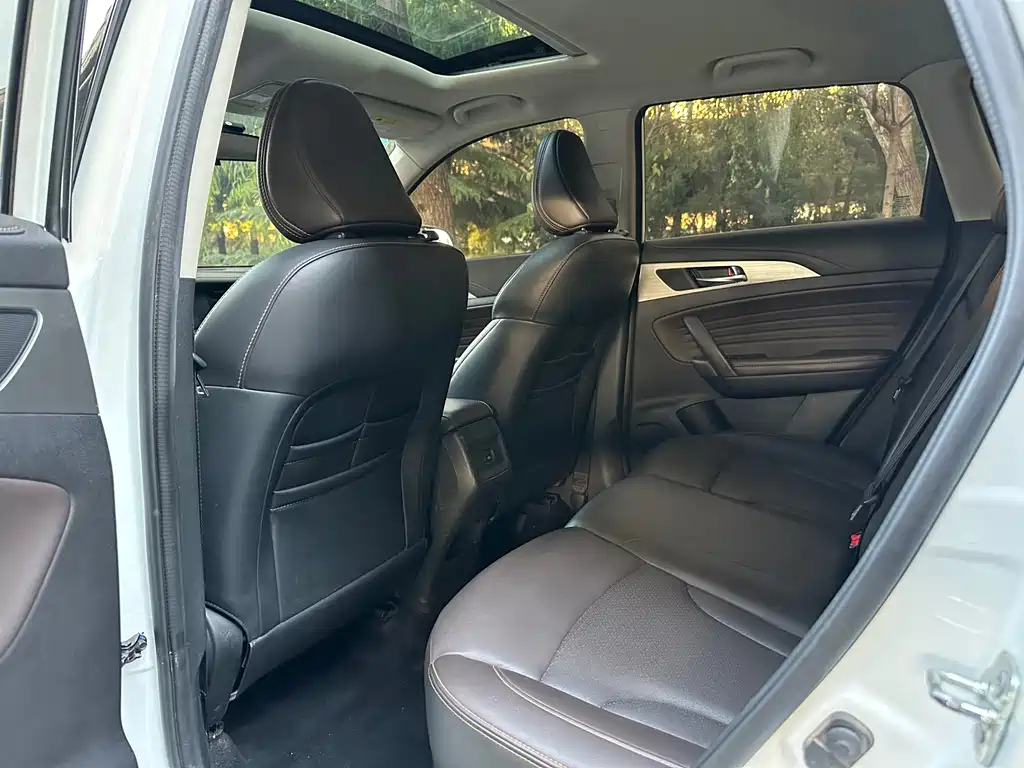 Changan CS35PLUS — миниатюра 11