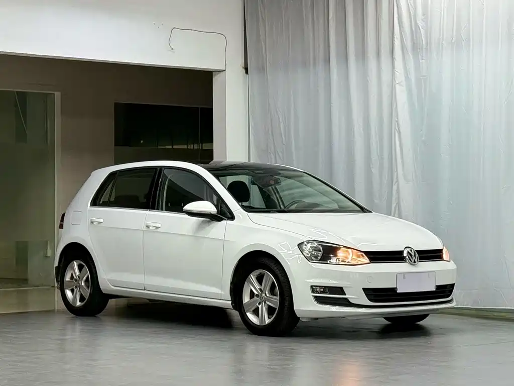Volkswagen Golf 2016 1.6L AT Comfort