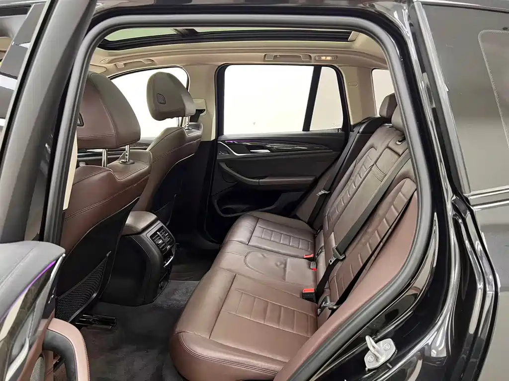 BMW X3 — миниатюра 9