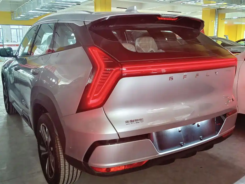 Geely Boyue L — миниатюра 5