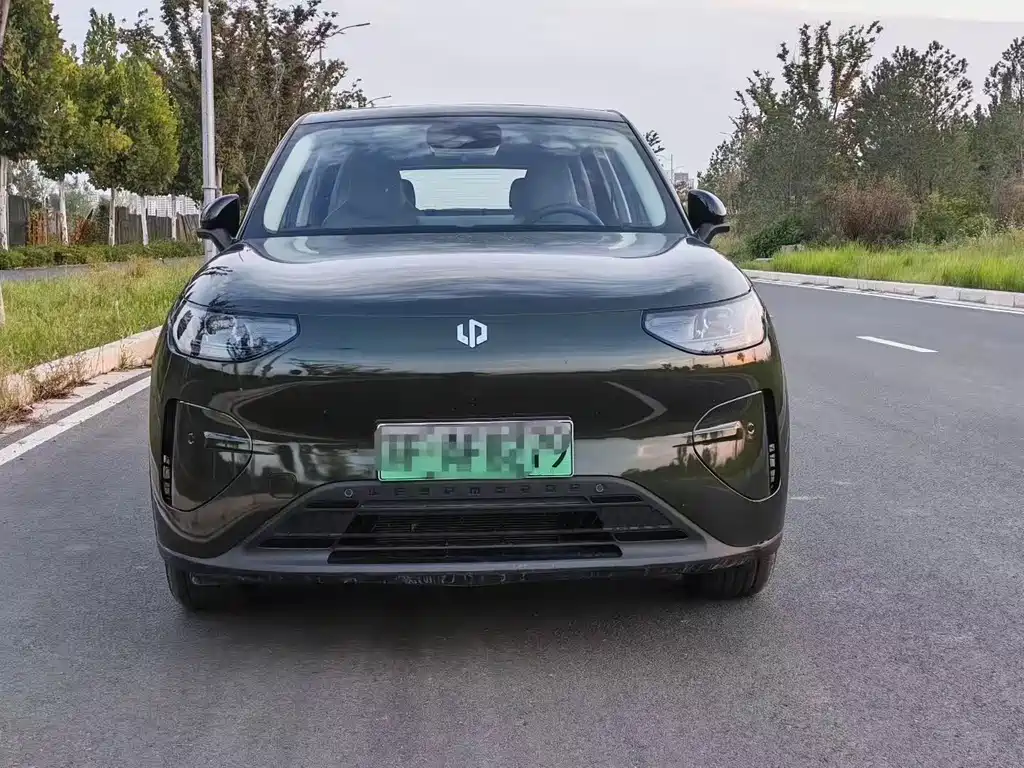 Leapmotor Leapmotor A10 — миниатюра 2