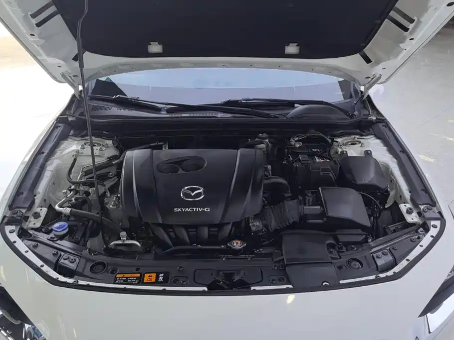 Mazda 3 Axela — миниатюра 10