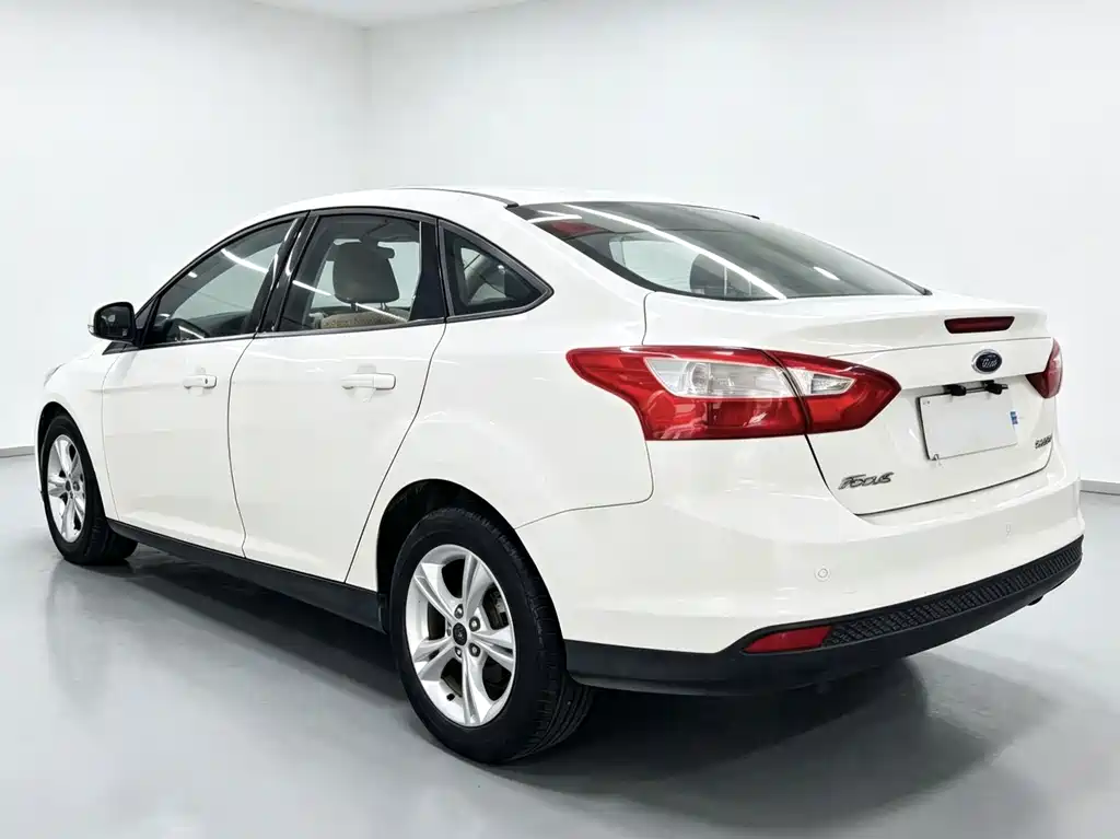 Ford Focus — миниатюра 12