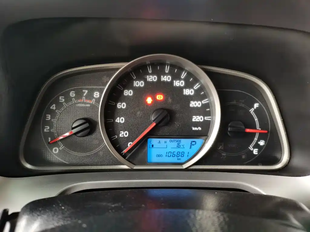 Toyota RAV4 — миниатюра 8