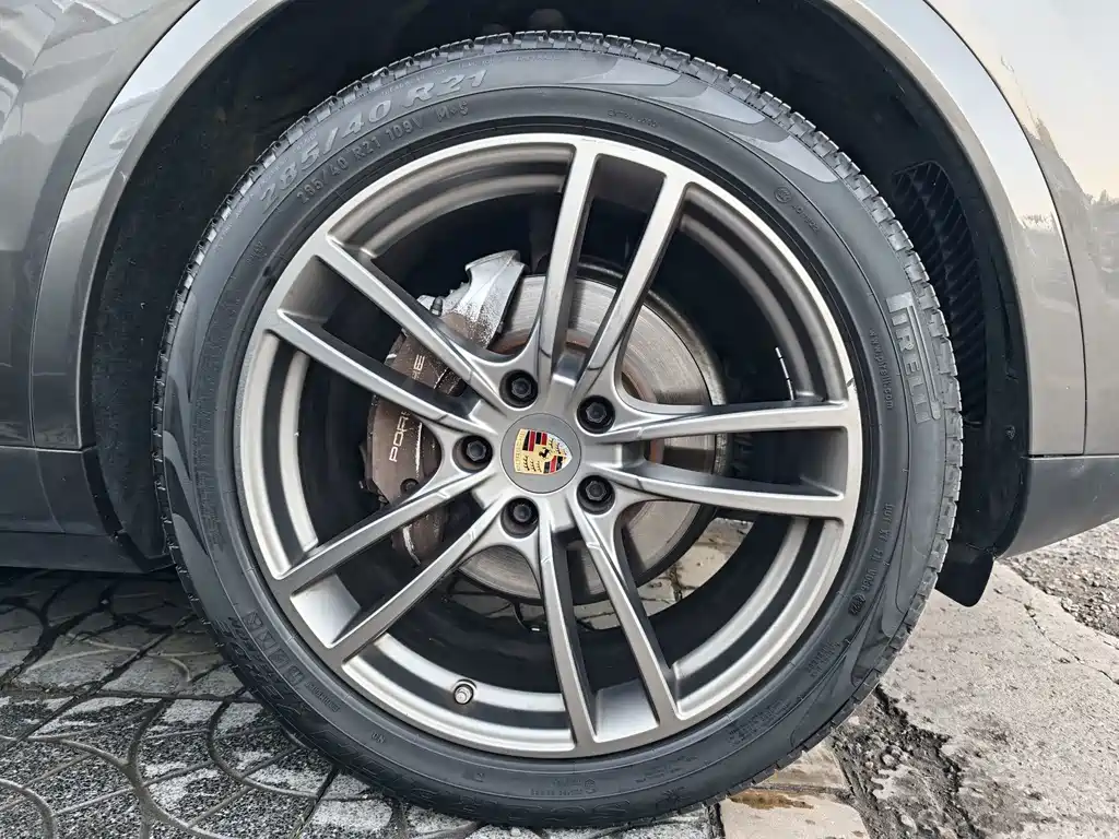Porsche Cayenne — миниатюра 20