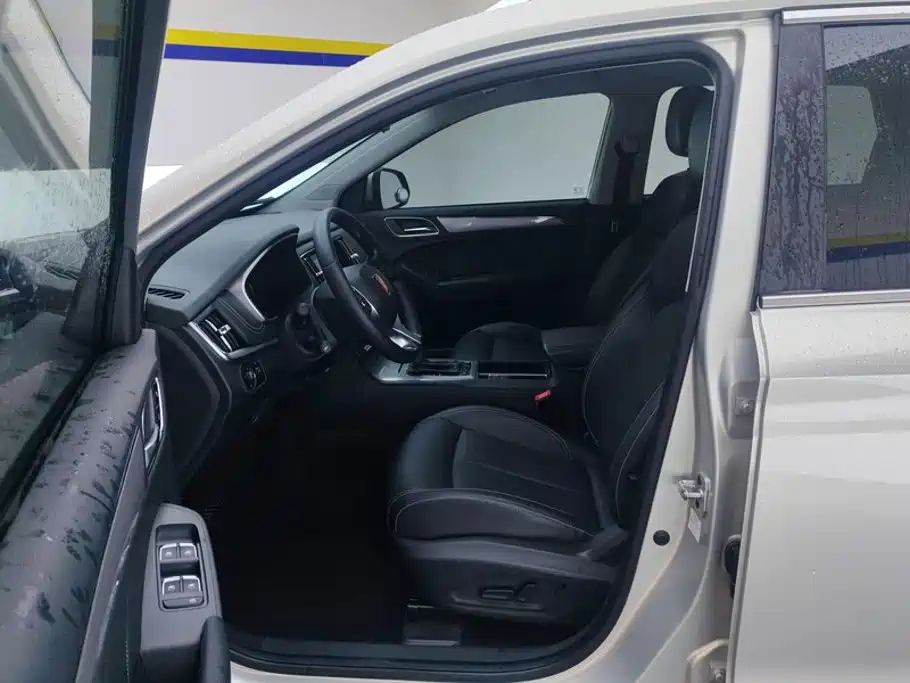 Roewe RX5 — миниатюра 9
