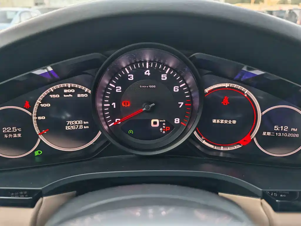 Porsche Cayenne — миниатюра 17
