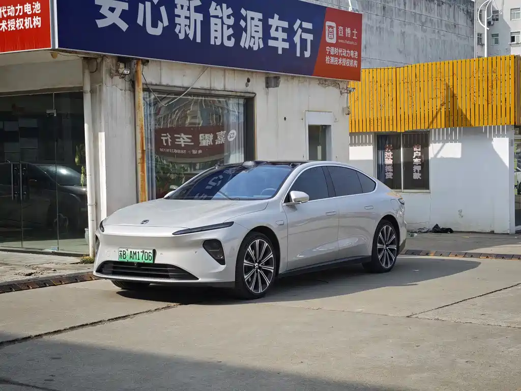 NIO NIO ET7