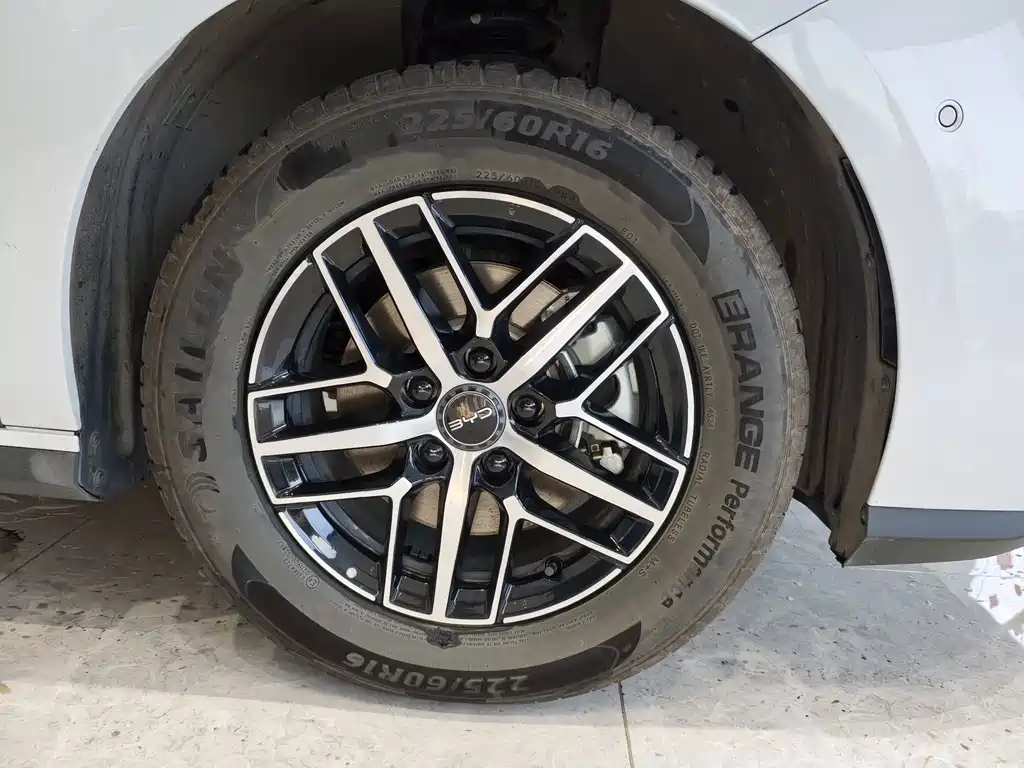 BYD Seal 05 DM-i — миниатюра 16