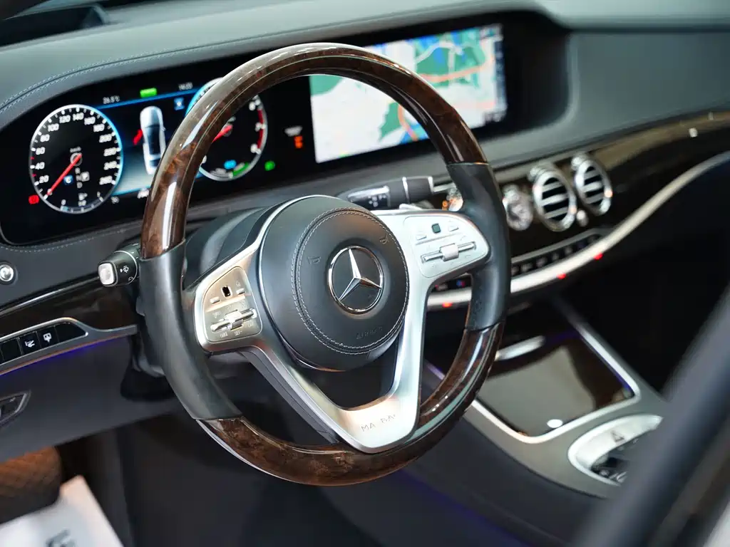 Mercedes-Benz S-Class — миниатюра 13