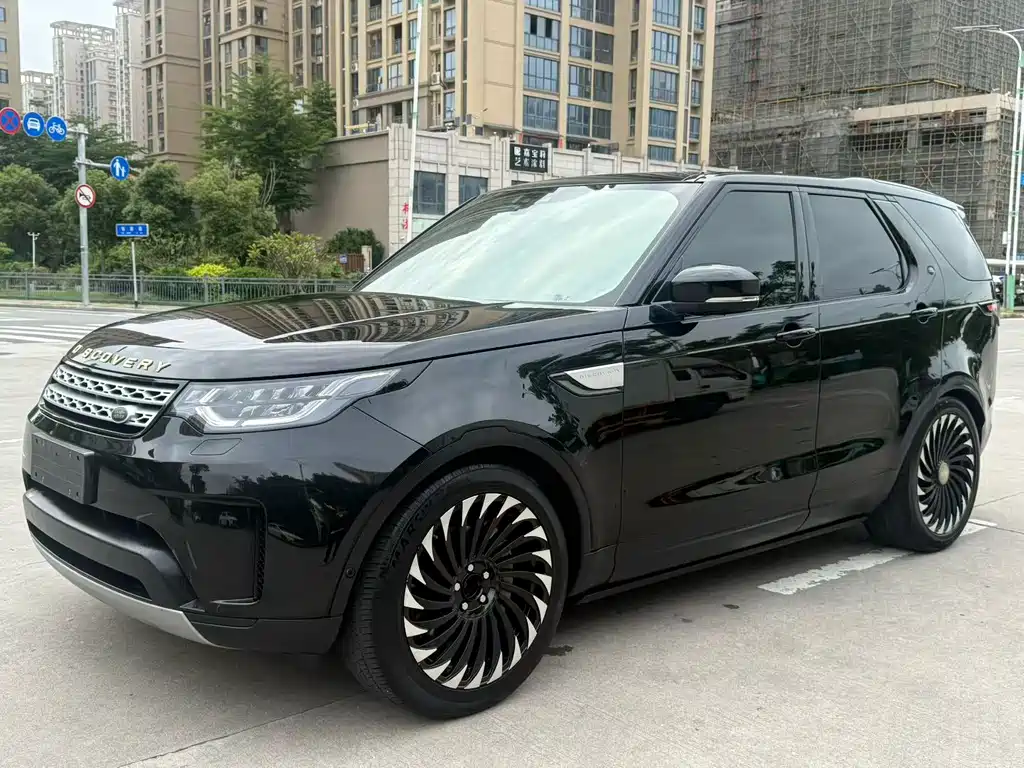 Land Rover Discovery 2019