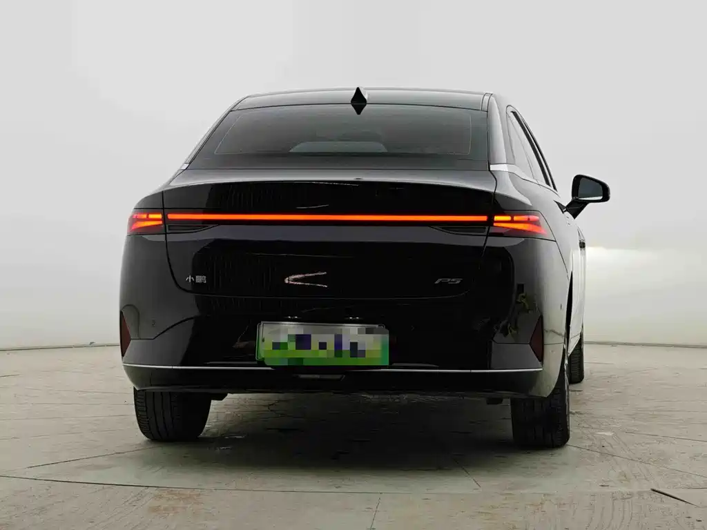XPeng P5 — миниатюра 13