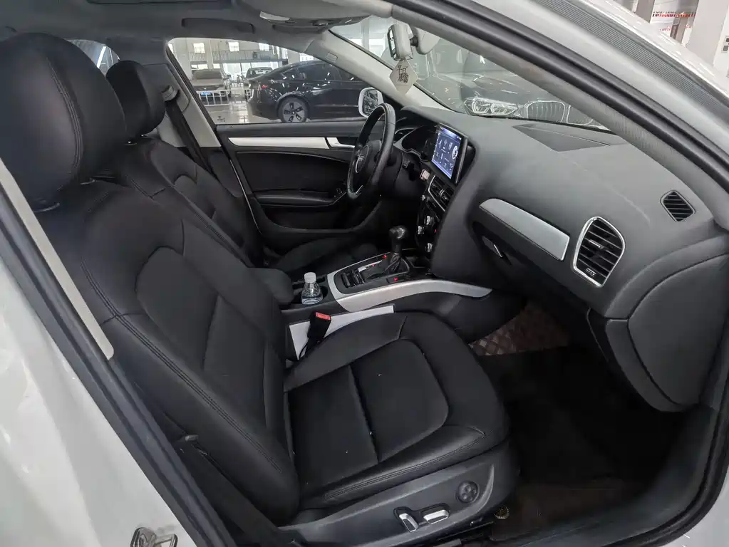 Audi A4L — миниатюра 20
