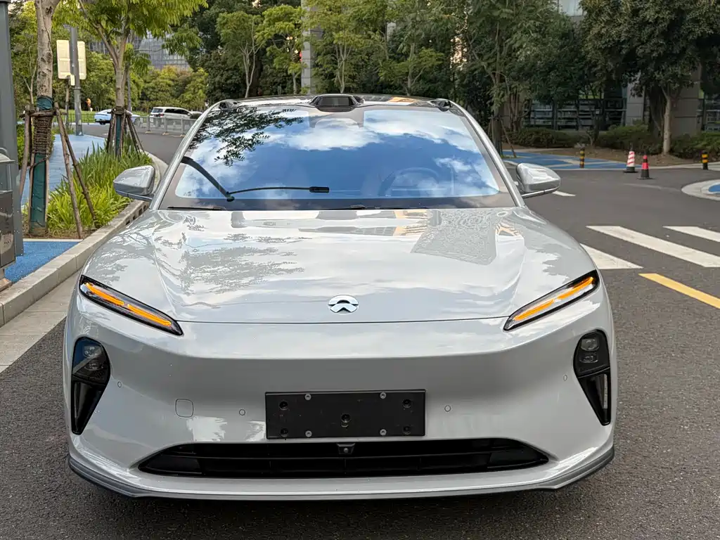 NIO ET5T — миниатюра 2