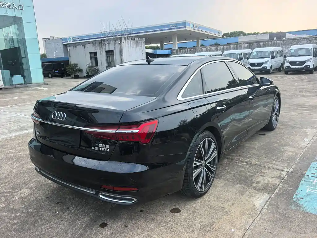 Audi A6L — миниатюра 5